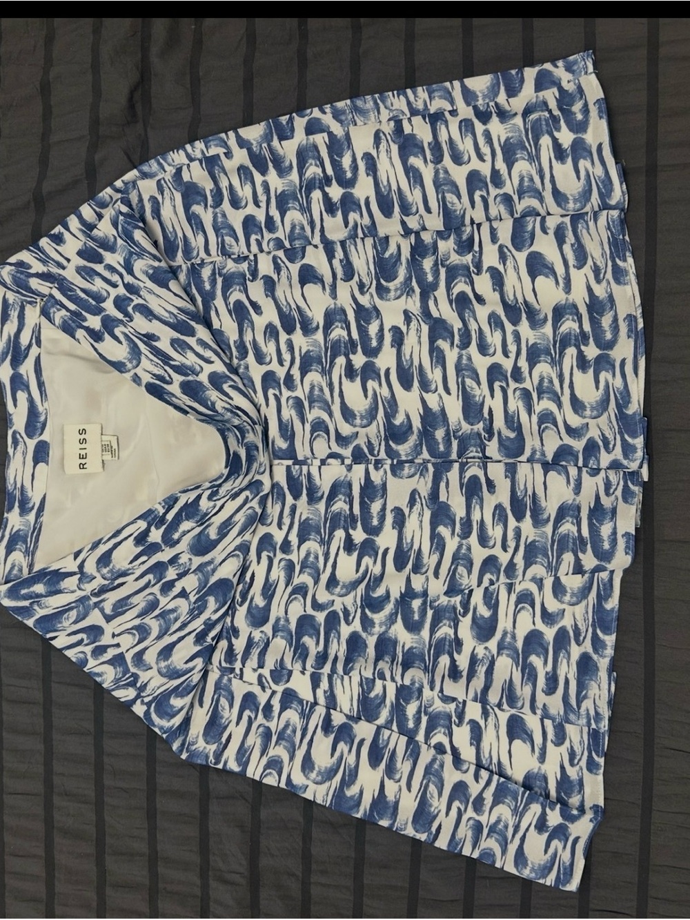 Reiss Skirt with side zipper